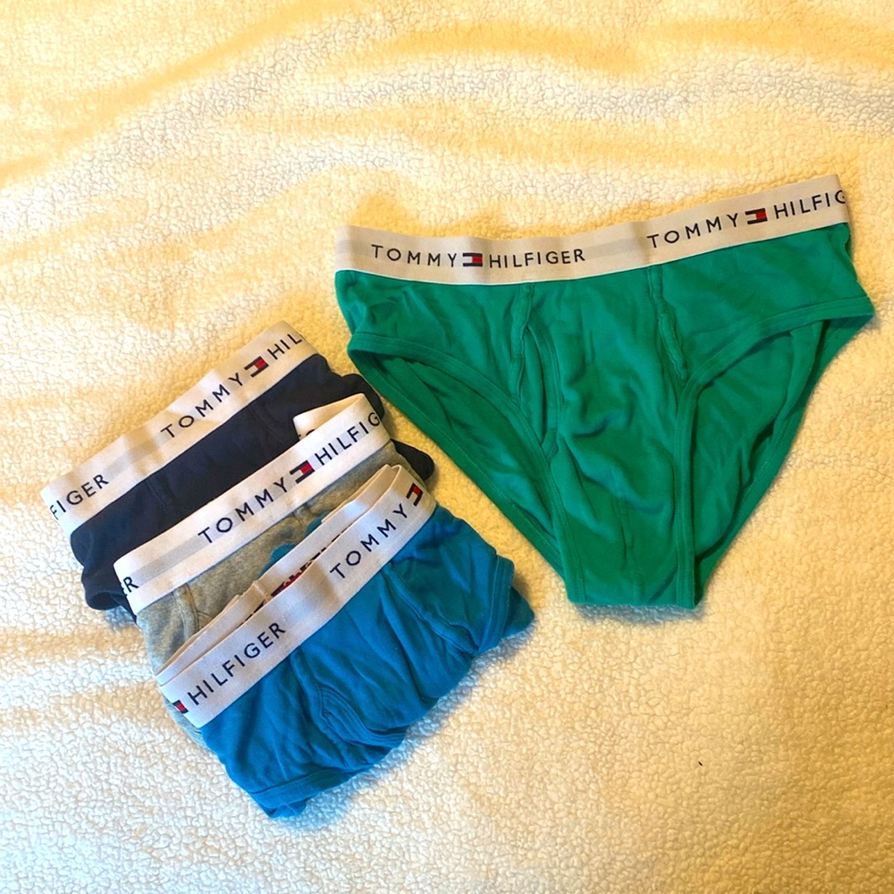 Tommy Hilfiger Mens Undies NWOT 4 Pair